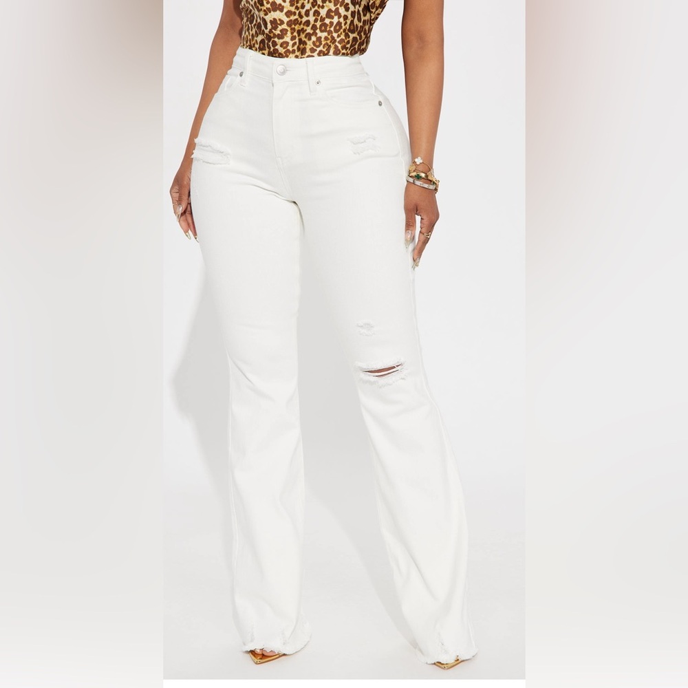 👖2/40 Jeans | Fashion Nova -| Classic White Stretch Jeans